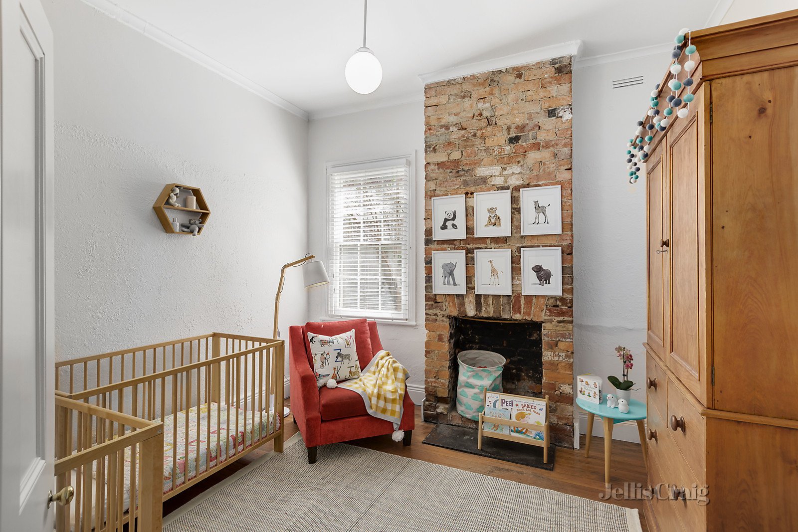 56 Park Street, Abbotsford image 5
