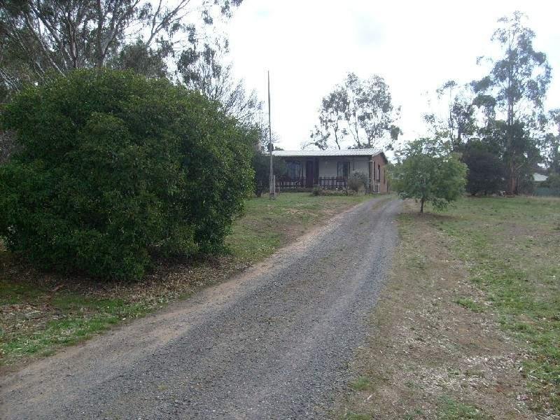 56 Ray Street, Castlemaine image 1