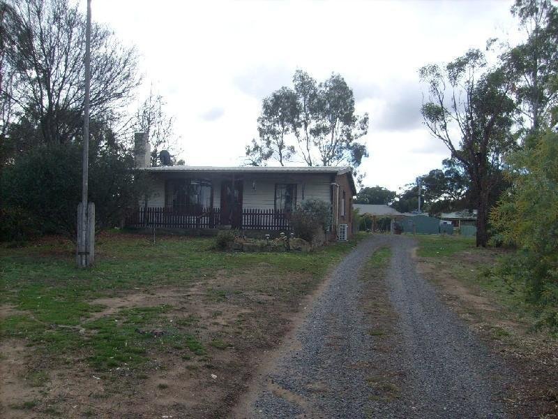 56 Ray Street, Castlemaine image 4