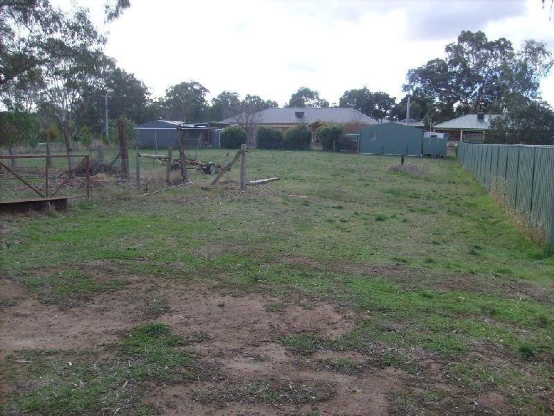 56 Ray Street, Castlemaine image 10