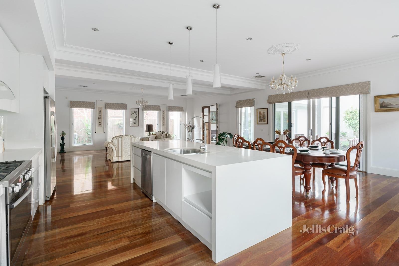 56 St Elmo Road, Ivanhoe image 2