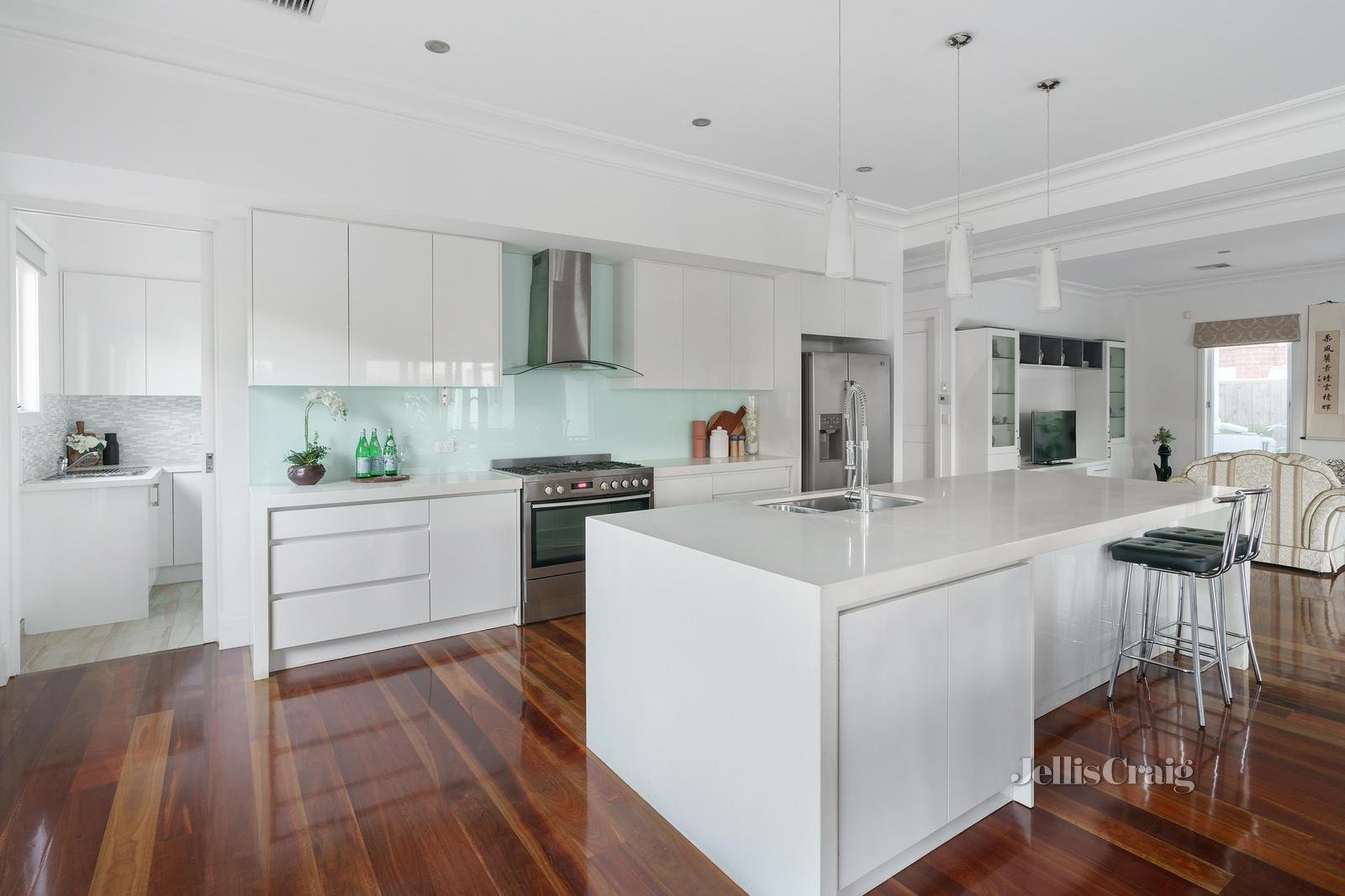 56 St Elmo Road, Ivanhoe image 3