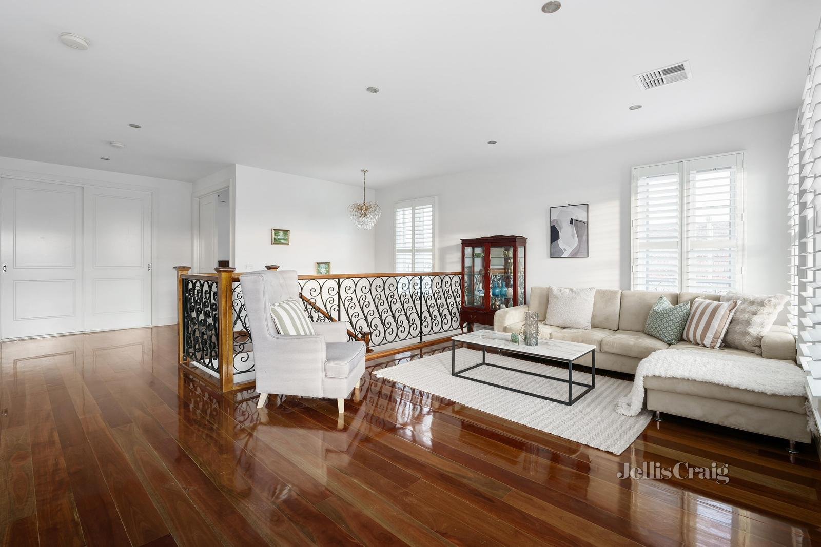 56 St Elmo Road, Ivanhoe image 7