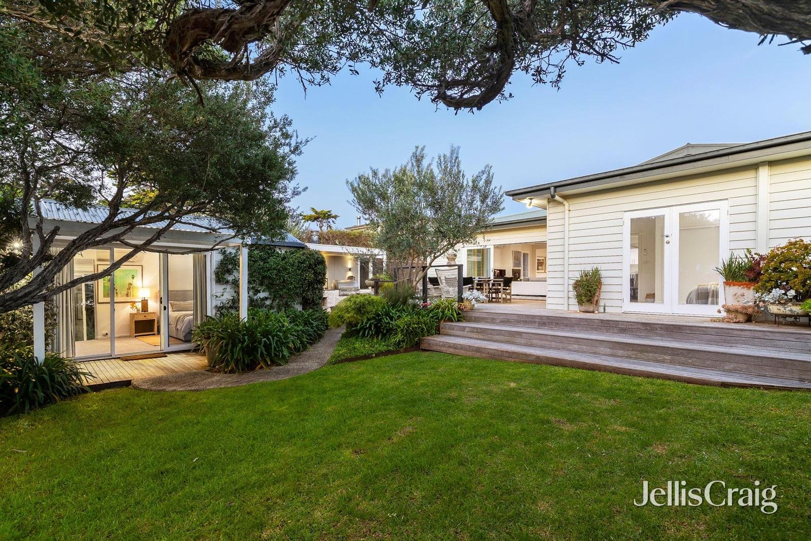 56 St Pauls Road, Sorrento image 16