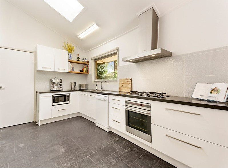 56 Terrara Road, Vermont image 3