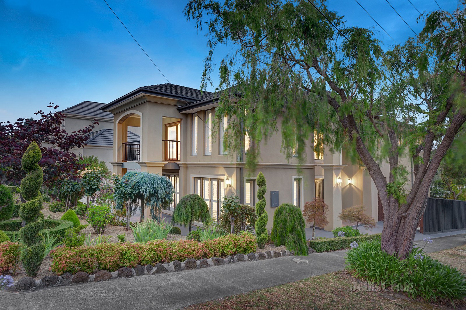 56 The Highway, Mount Waverley image 1