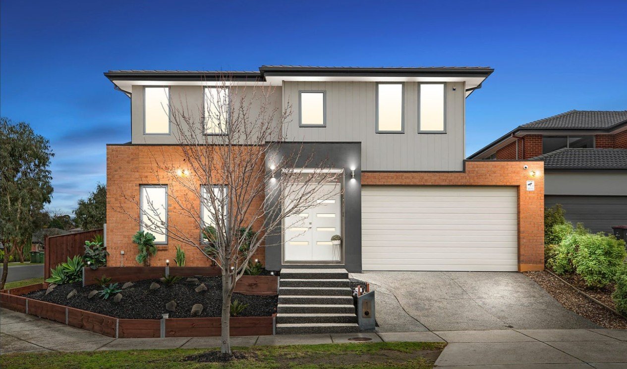56 The Range Boulevard, Croydon image 1
