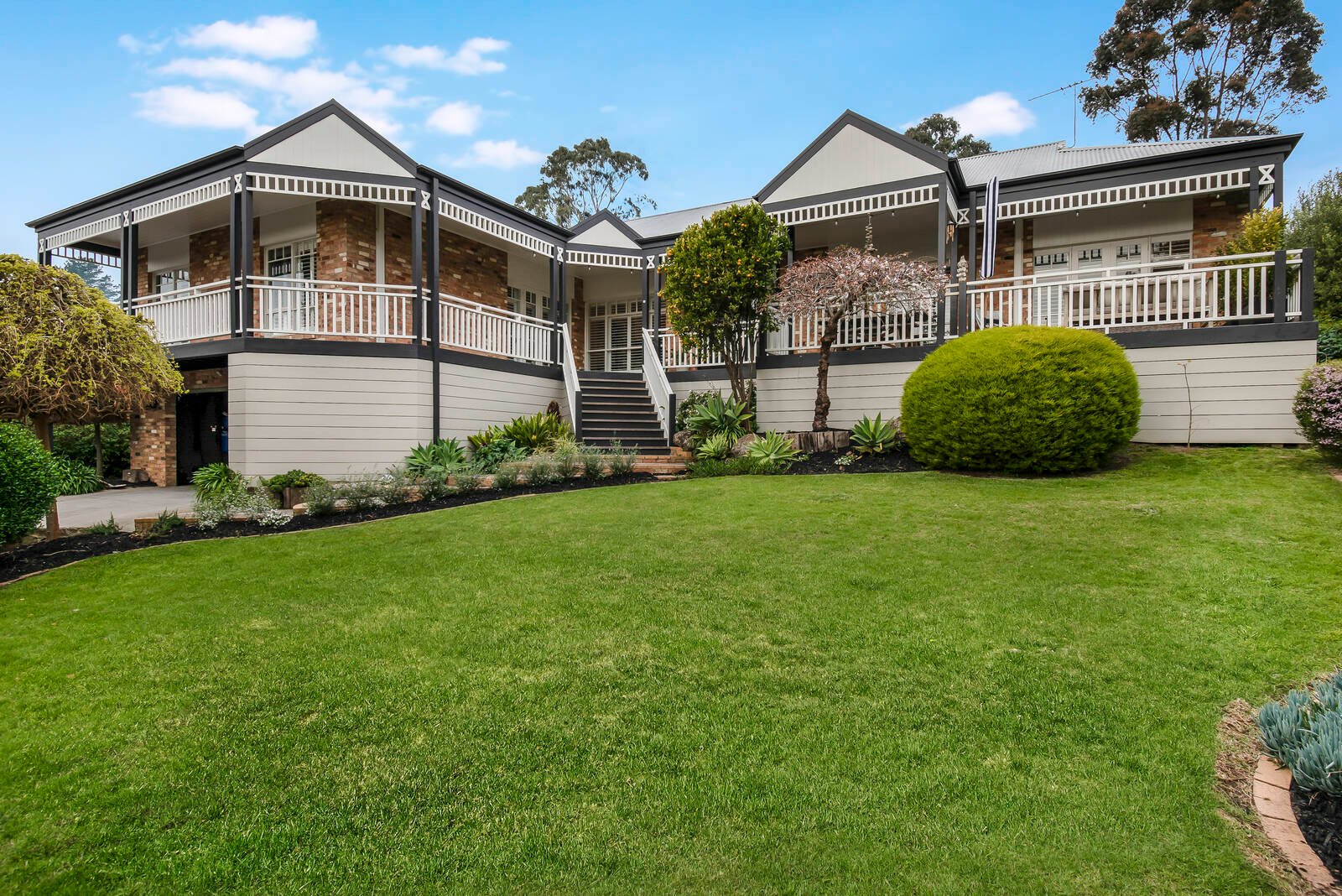 Property Gallery - Main Image
