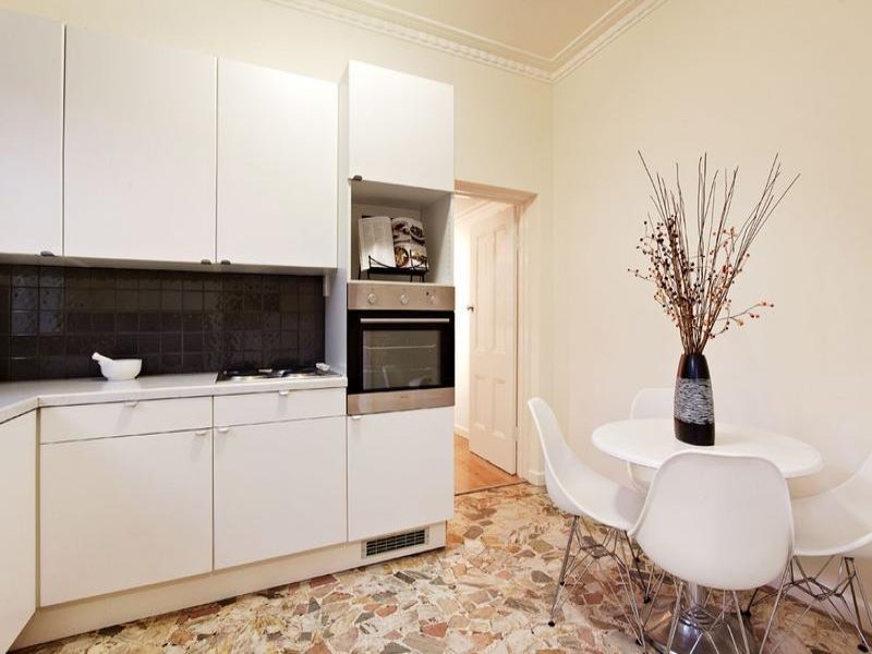 56 Victoria Avenue, Albert Park image 4
