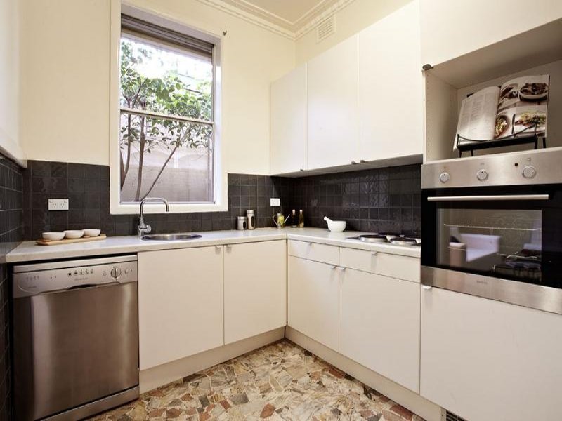 56 Victoria Avenue, Albert Park image 7