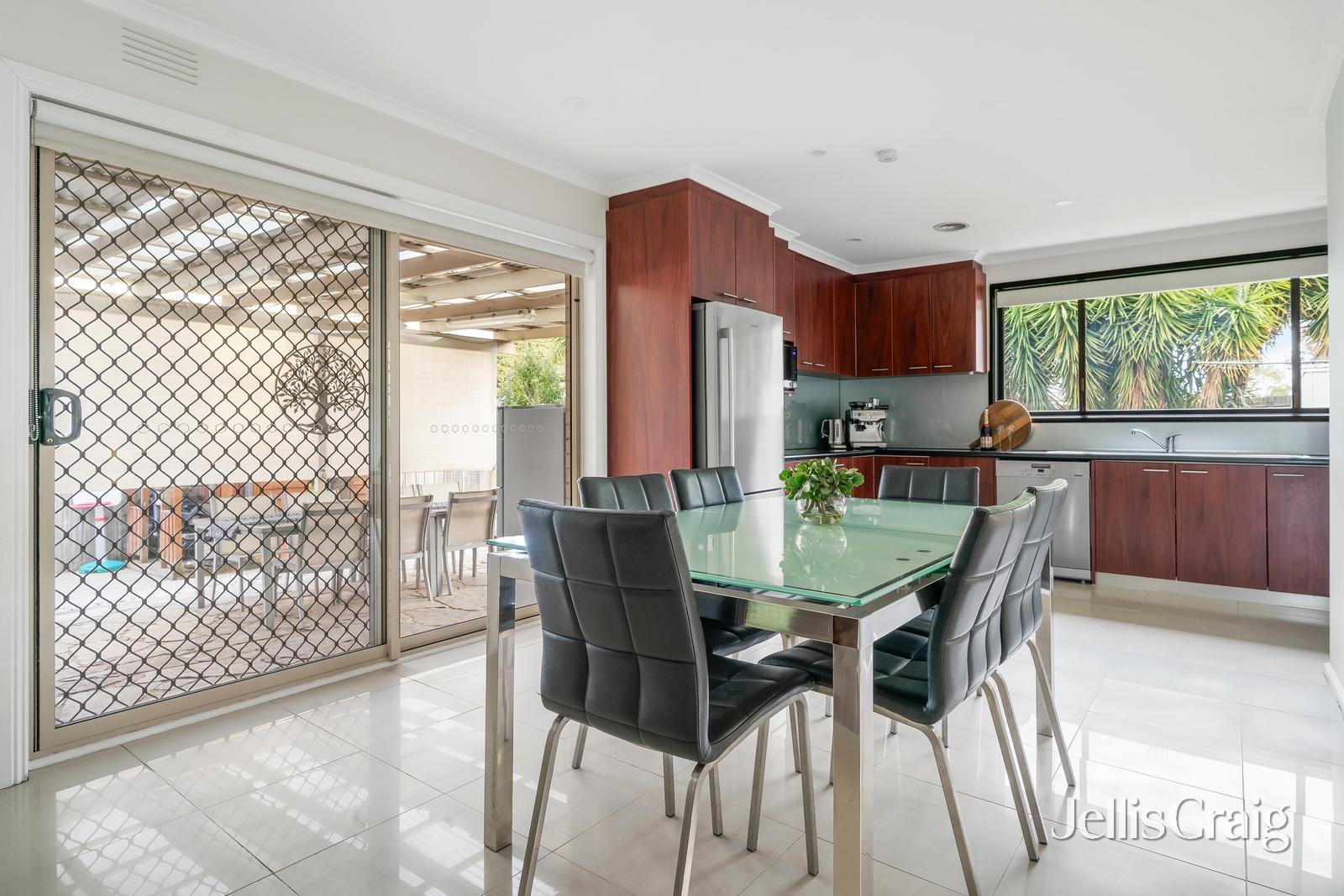 56 Warralong Avenue, Greensborough image 4