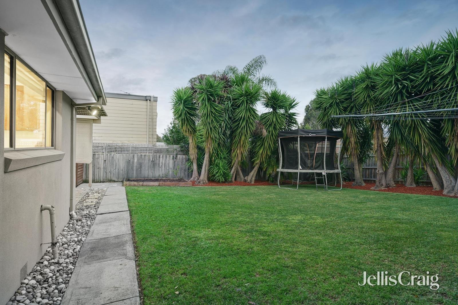 56 Warralong Avenue, Greensborough image 15