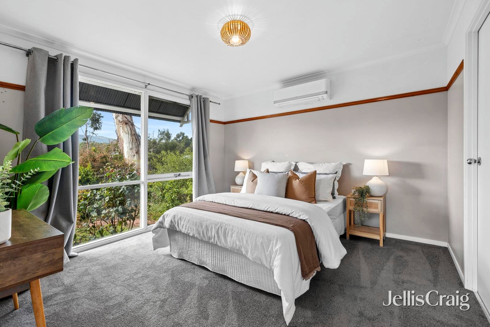 56 Washington Lane, Woodend image 4