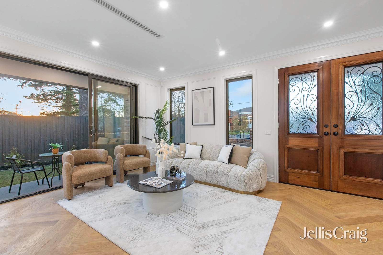 560 Highbury Road, Glen Waverley image 3