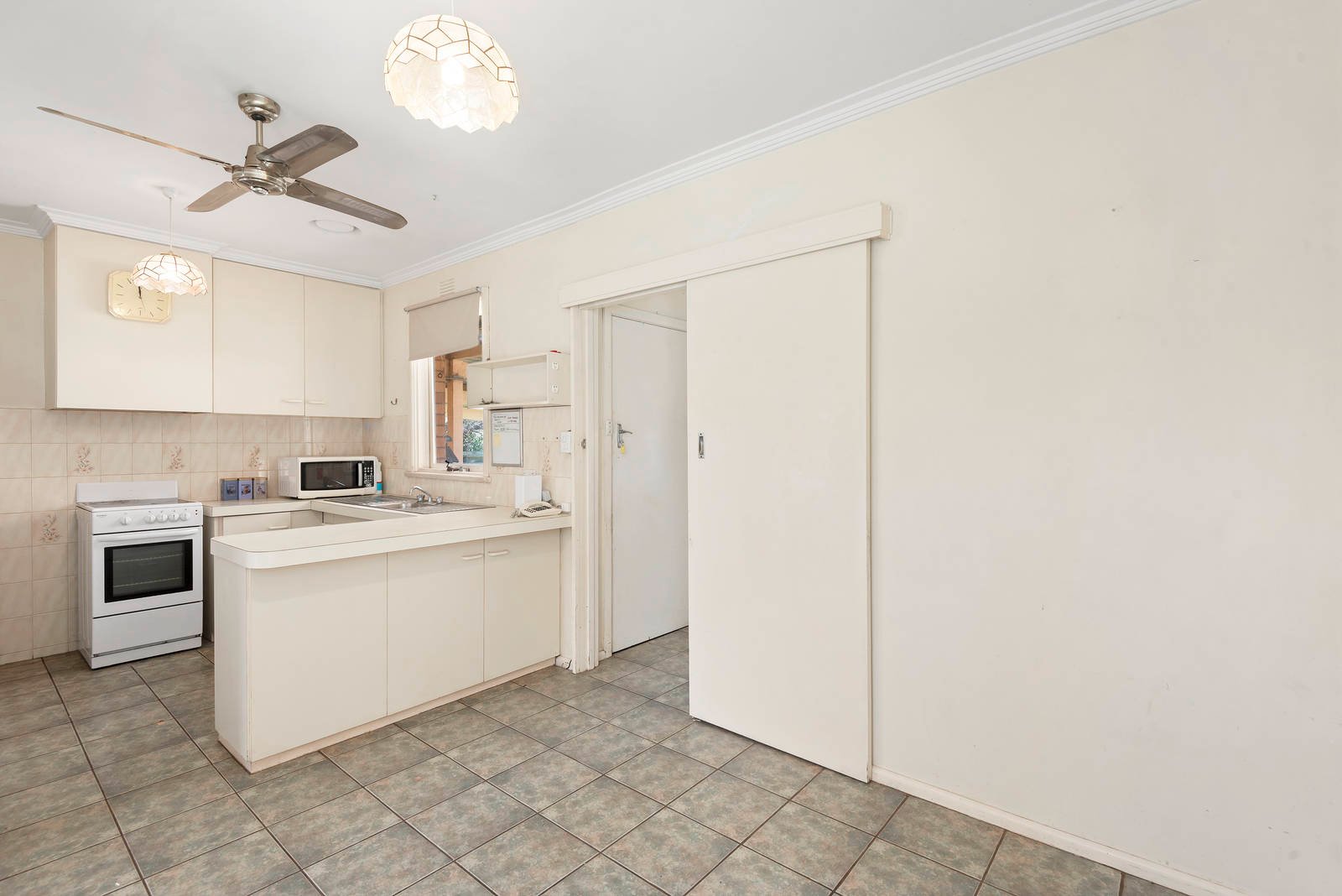 Property Gallery Thumbnail 3