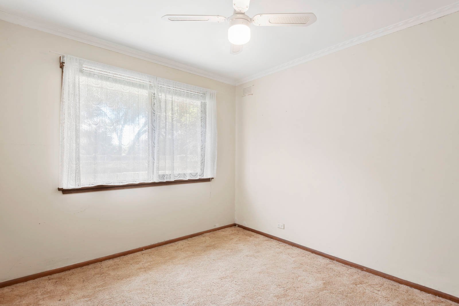 Property Gallery Thumbnail 8