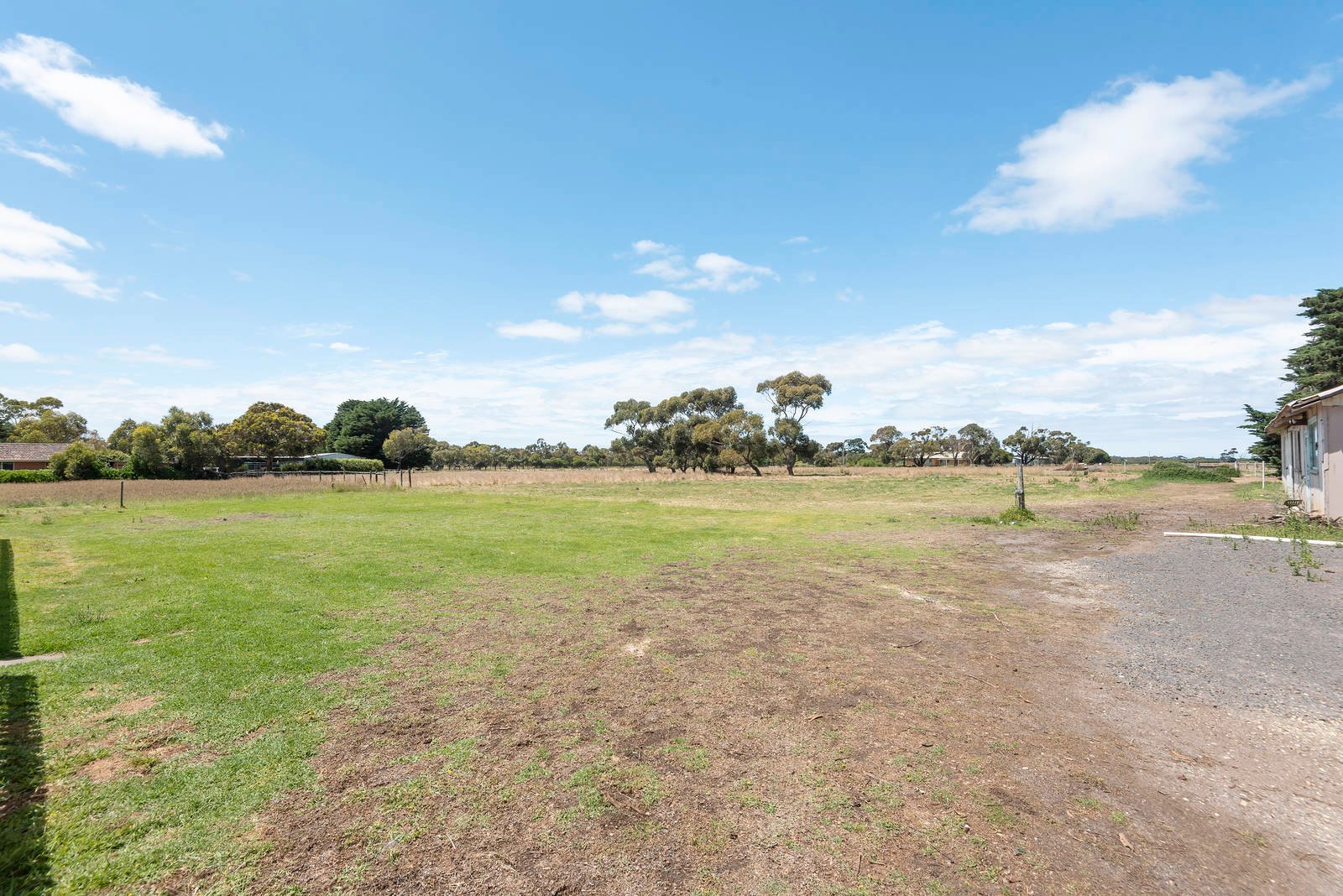 Property Gallery Thumbnail 14