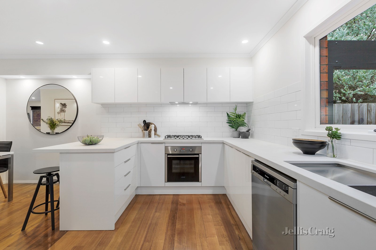 5/63 Campbell Road, Hawthorn East image 3