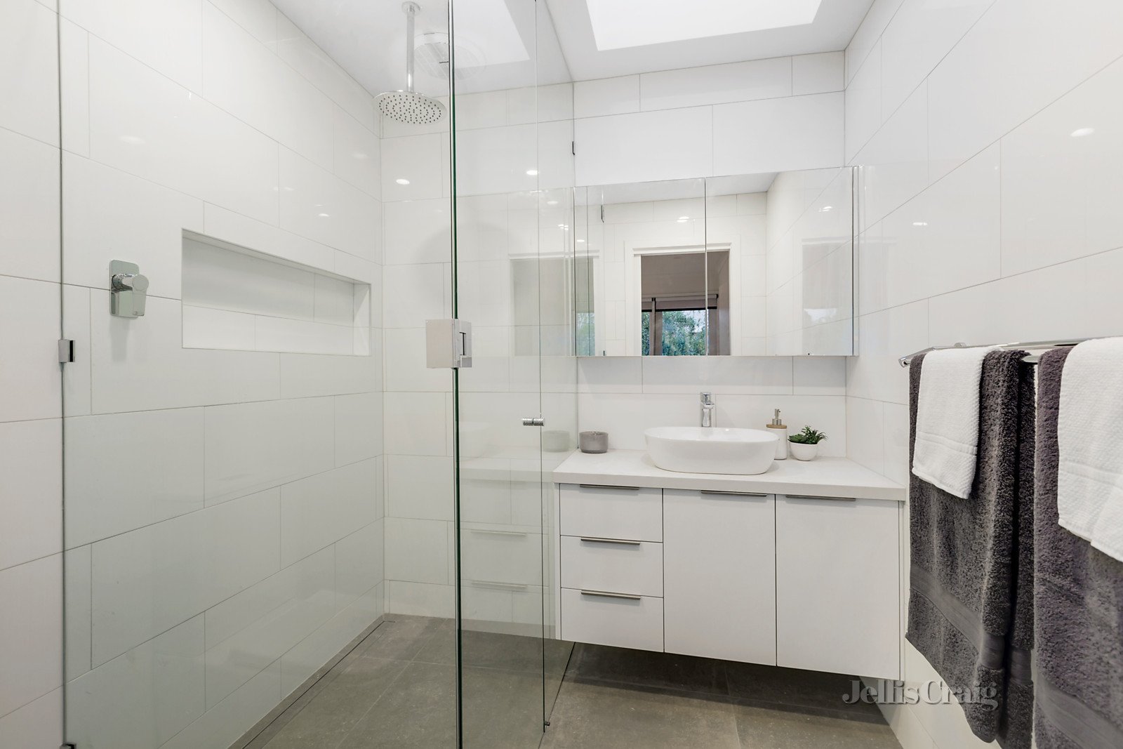 5/63 Campbell Road, Hawthorn East image 6