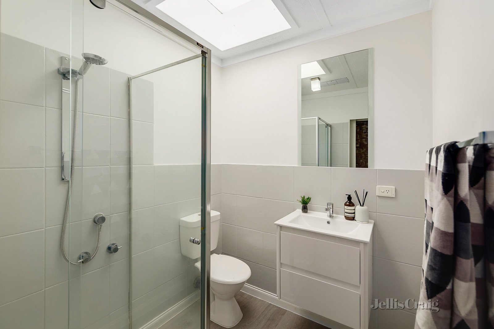 5/63 Edgar Street North, Glen Iris image 4