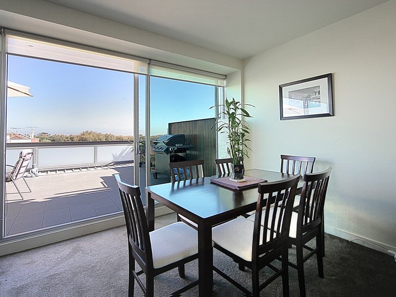 56/352 Canterbury Road, St Kilda image 5