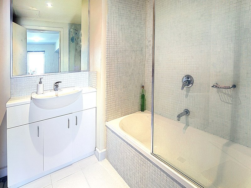 56/352 Canterbury Road, St Kilda image 8