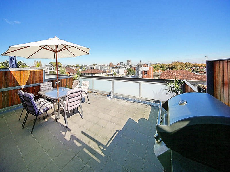 56/352 Canterbury Road, St Kilda image 9