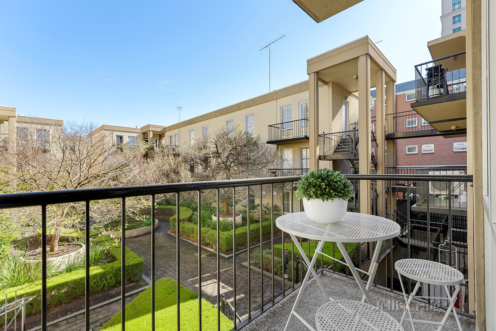 56/39 Rathdowne Street, Carlton image 5