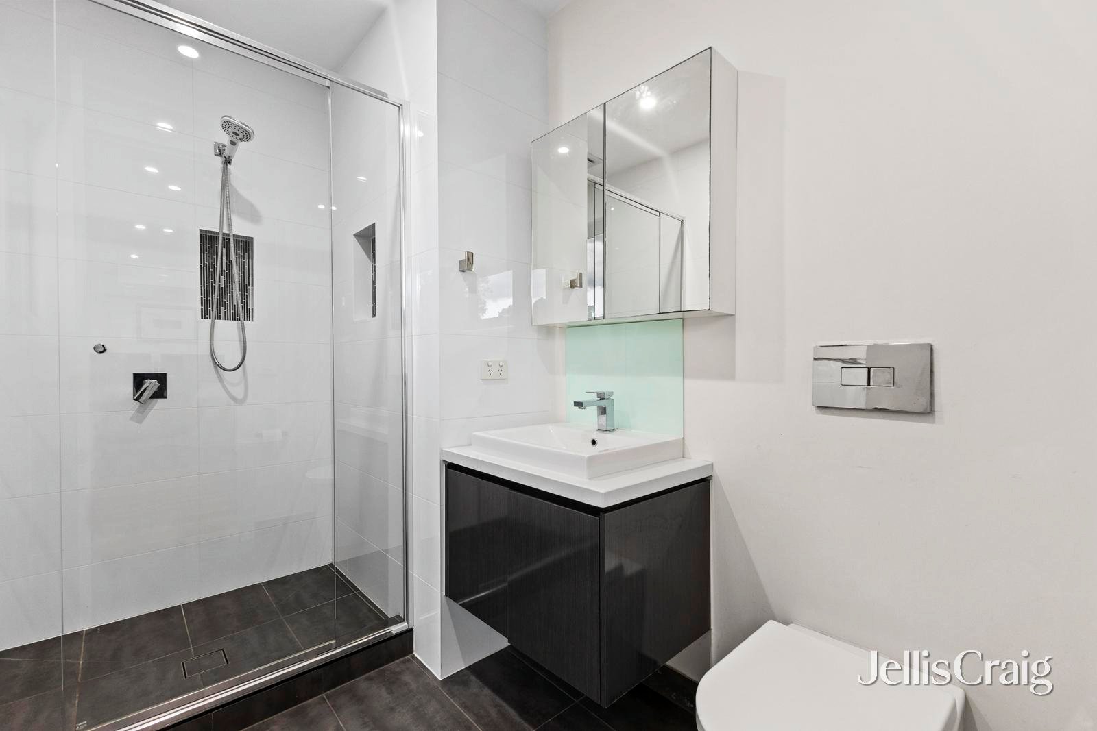 5/646 Warrigal Road, Malvern East image 10
