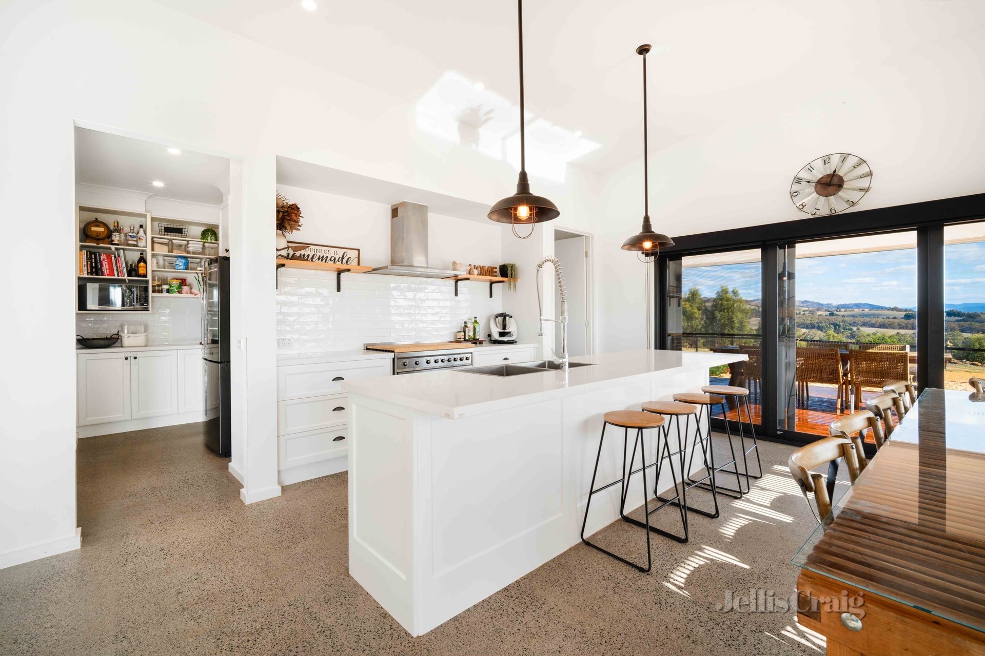 565 Forest Road, Lexton image 3