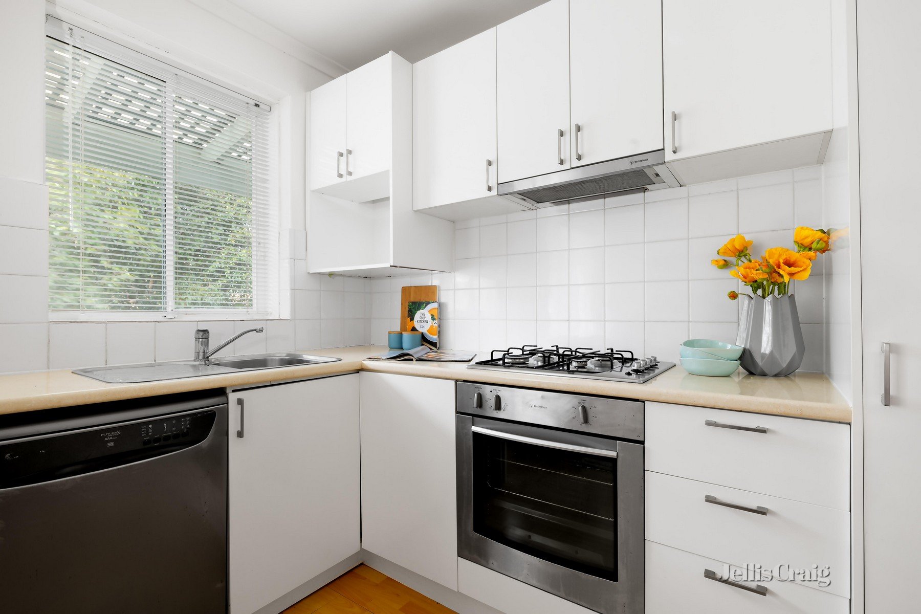 5/66 Perry Street, Collingwood image 5