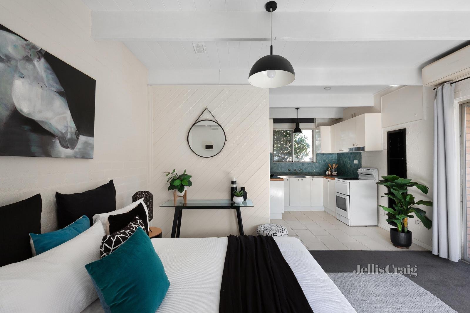 5/66 Somers Avenue, Macleod image 2