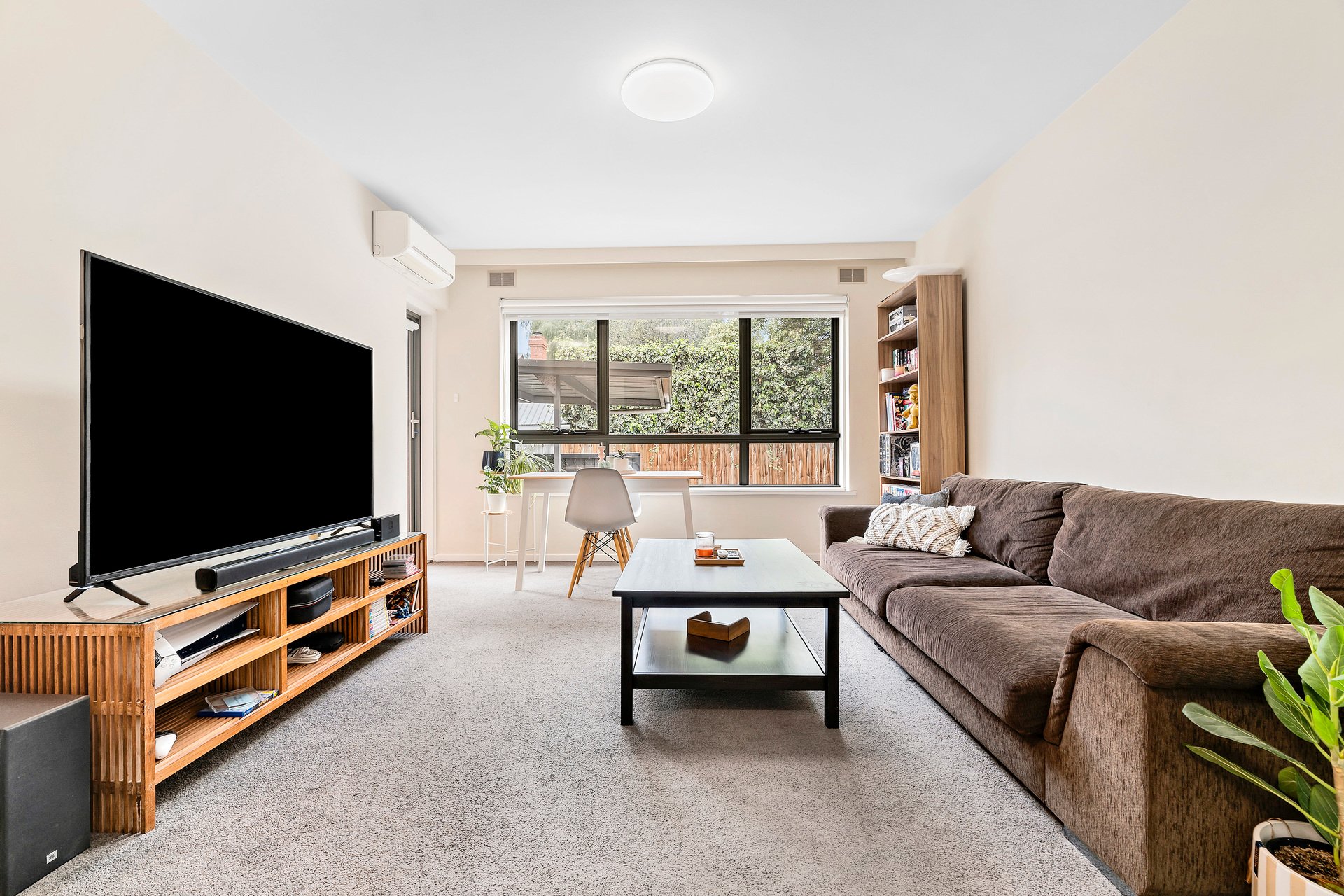 Property Gallery Thumbnail 2