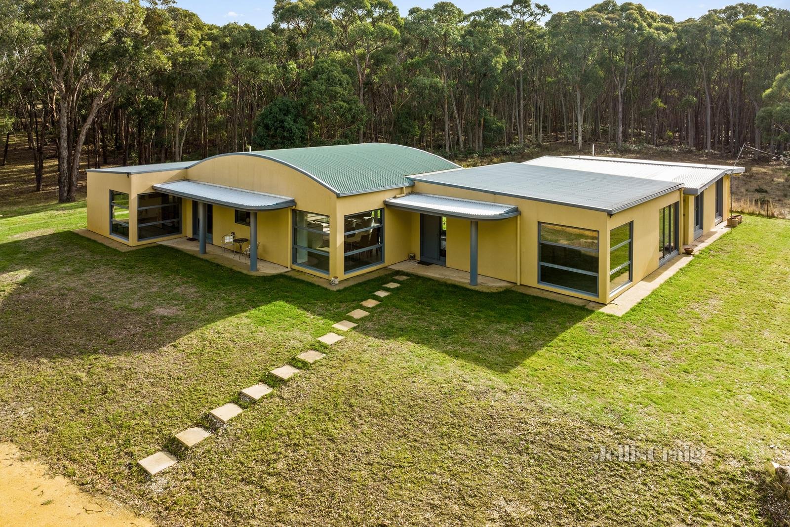 569 Sebastopol Smythesdale Road, Ross Creek image 1