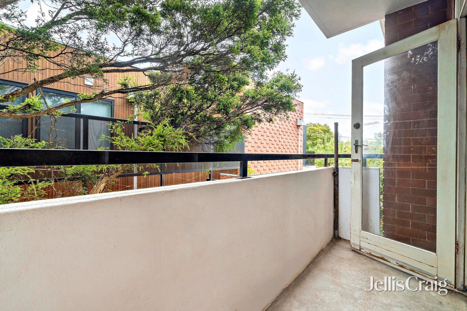 5/69 Spray Street, Elwood image 2
