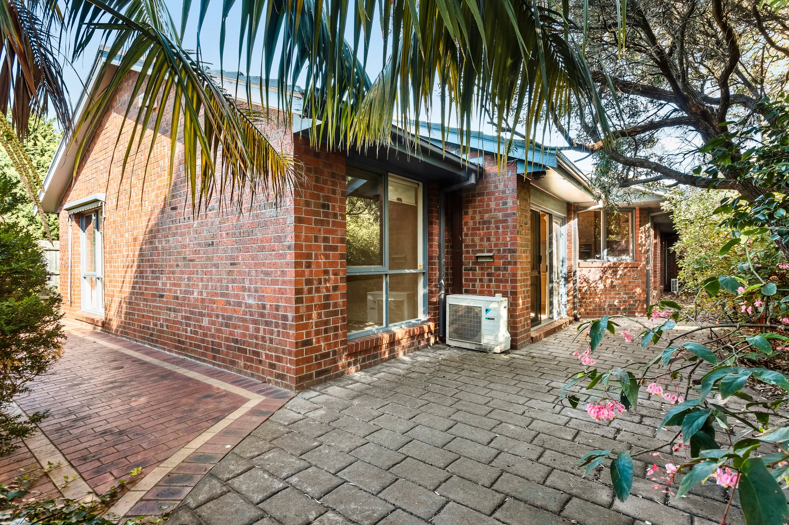 Property Gallery - Main Image