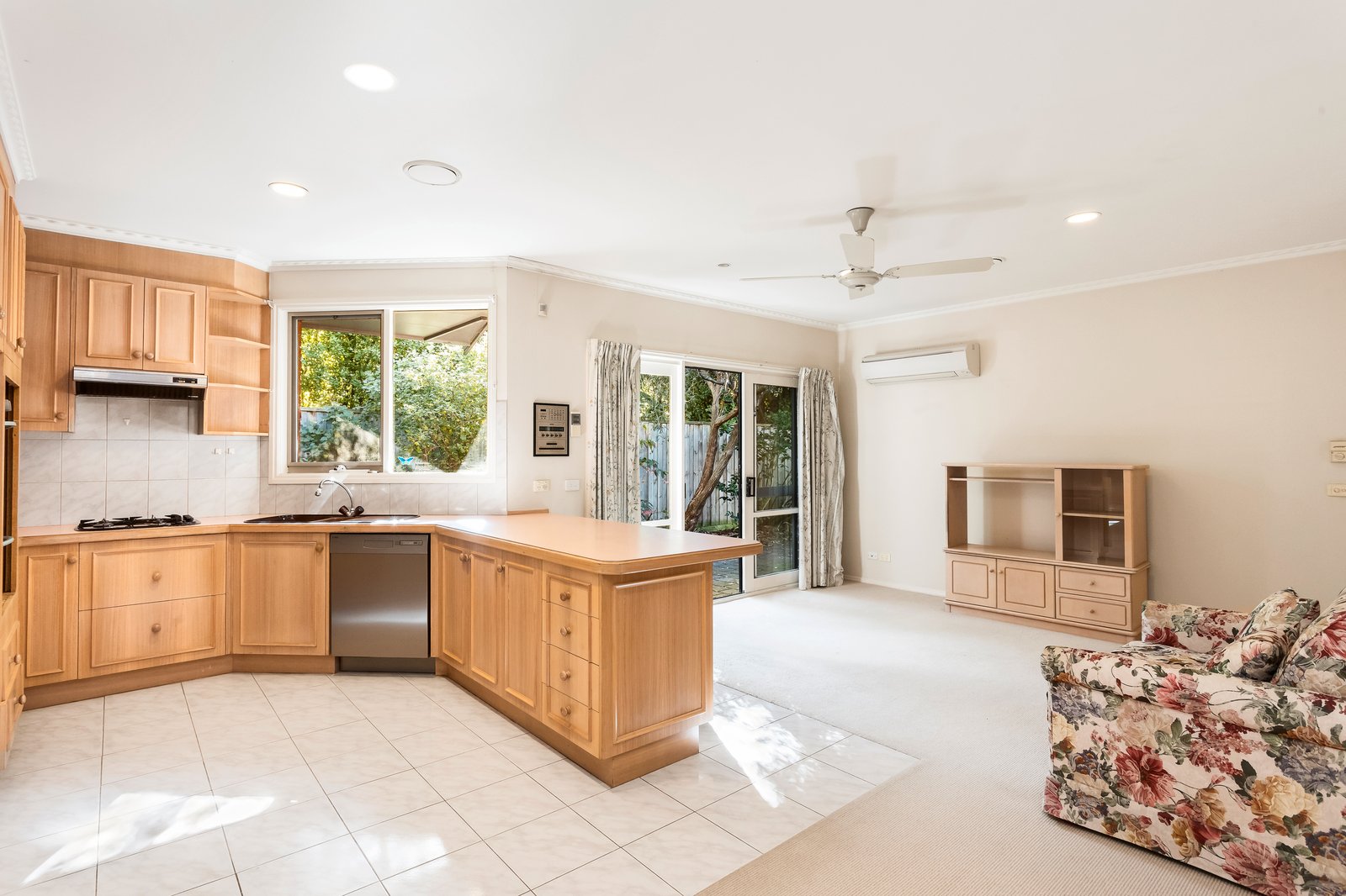 Property Gallery Thumbnail 2