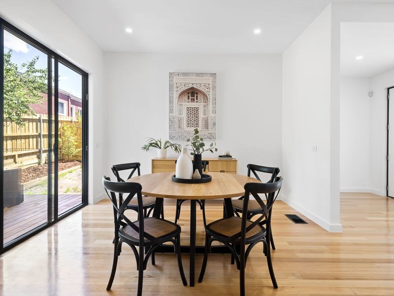 Property Gallery Thumbnail 3