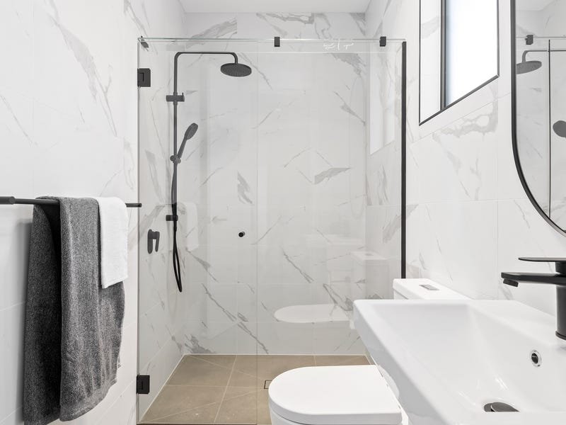 Property Gallery Thumbnail 8