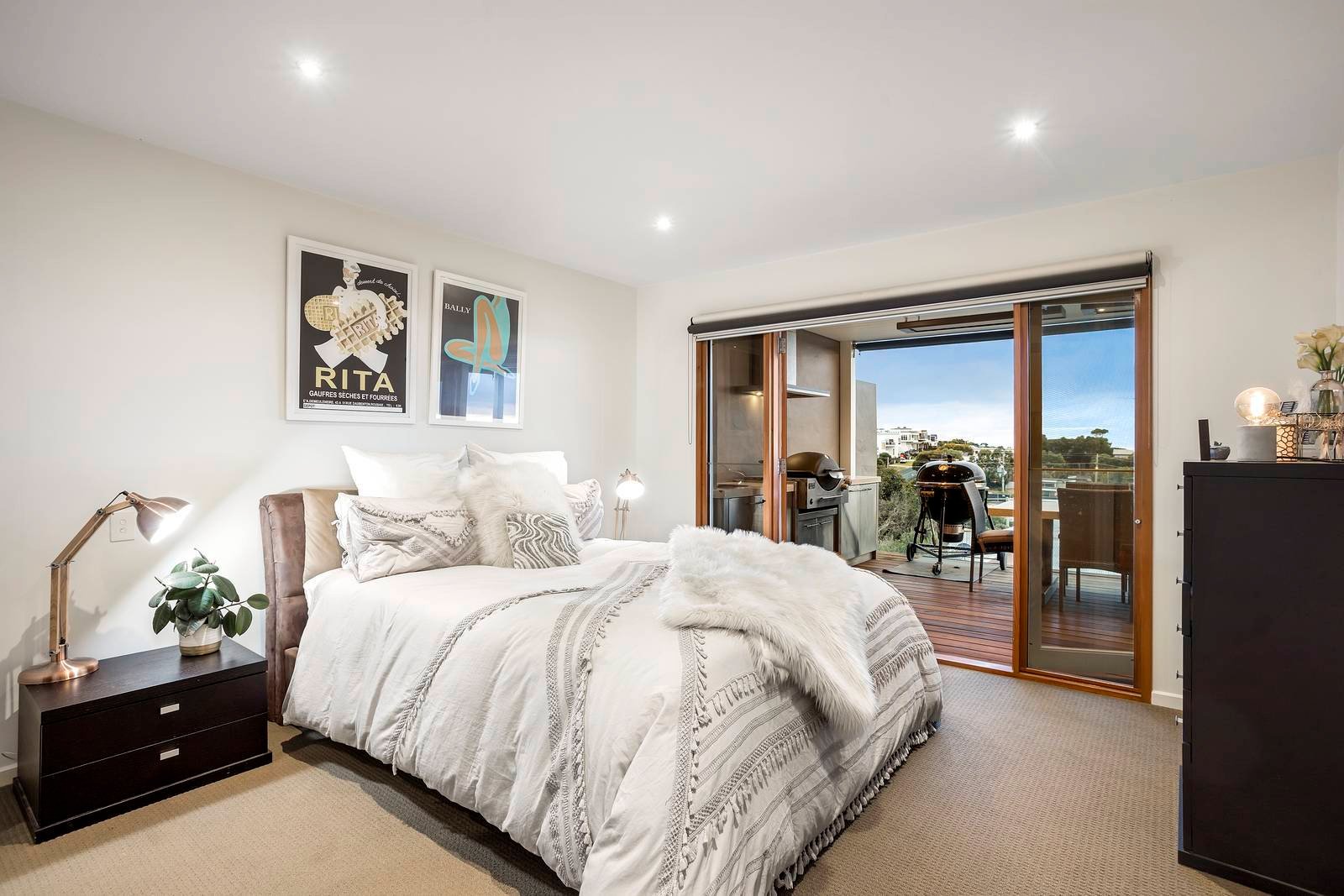 Property Gallery Thumbnail 12
