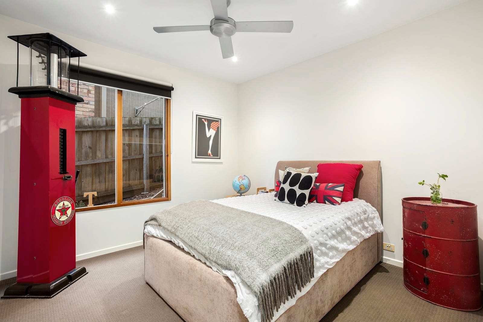 Property Gallery Thumbnail 13