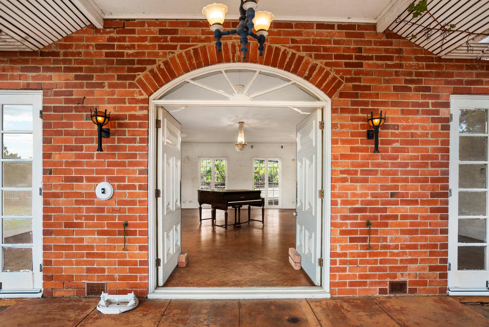 Property Gallery Thumbnail 10