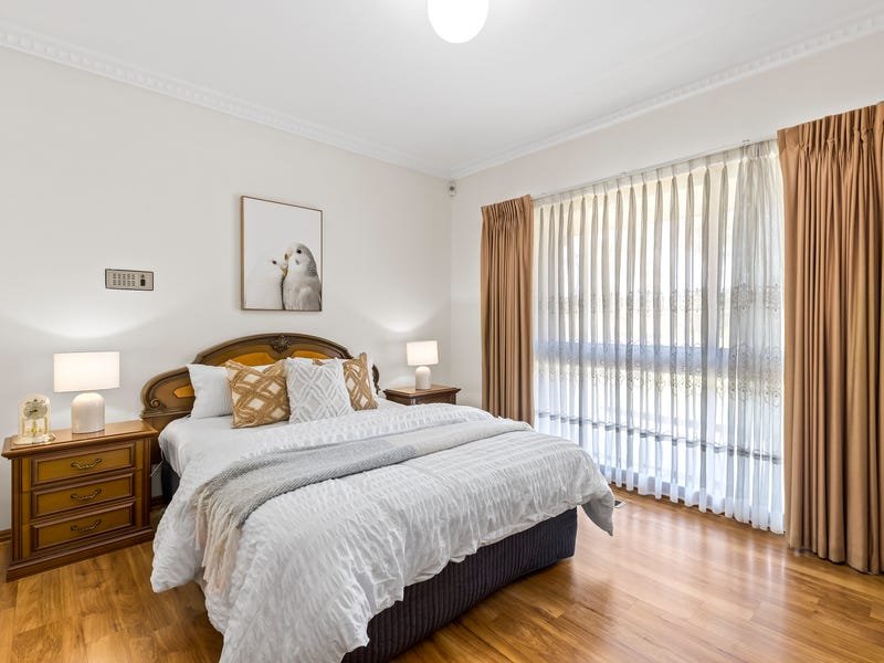 Property Gallery Thumbnail 9