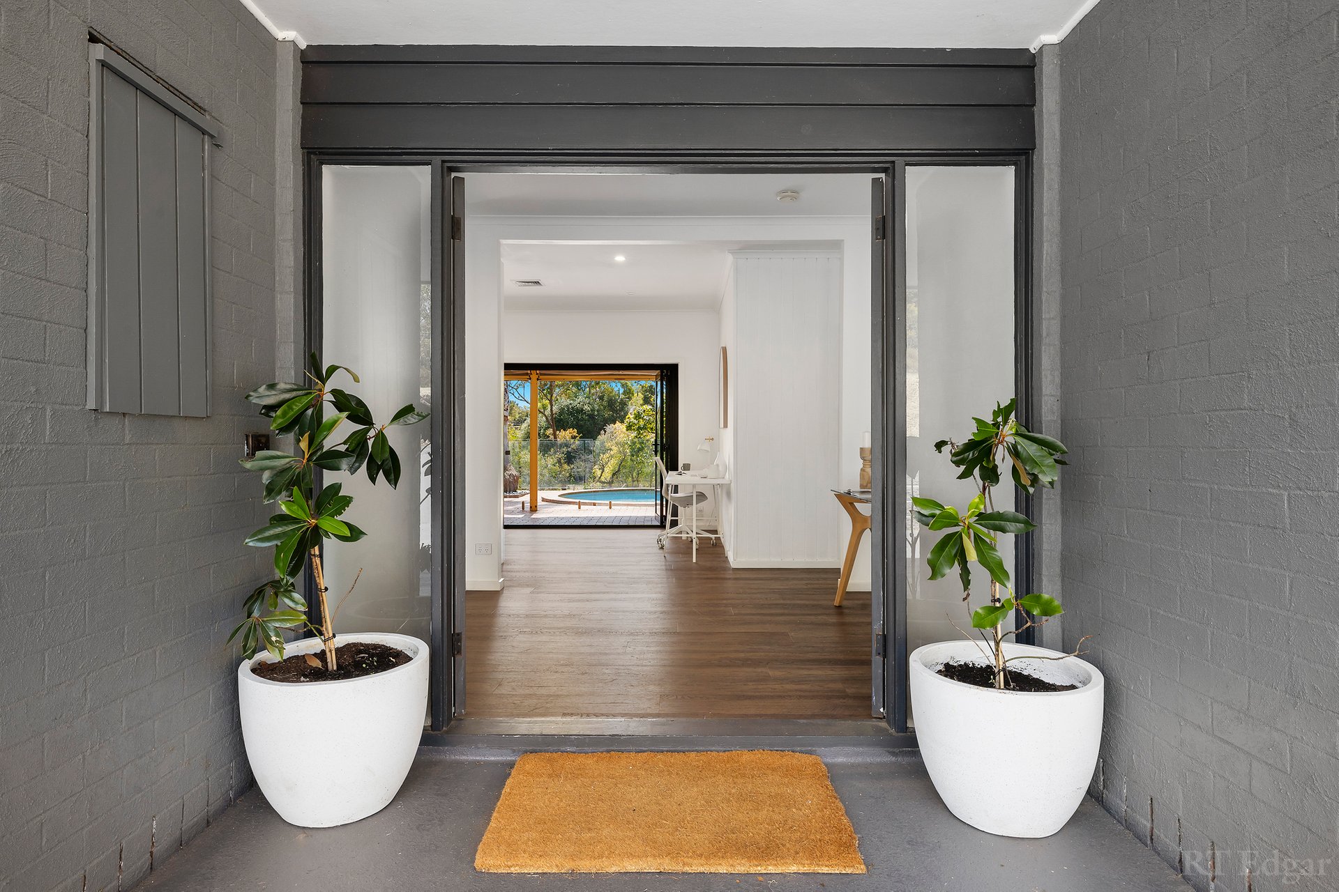 Property Gallery Thumbnail 2