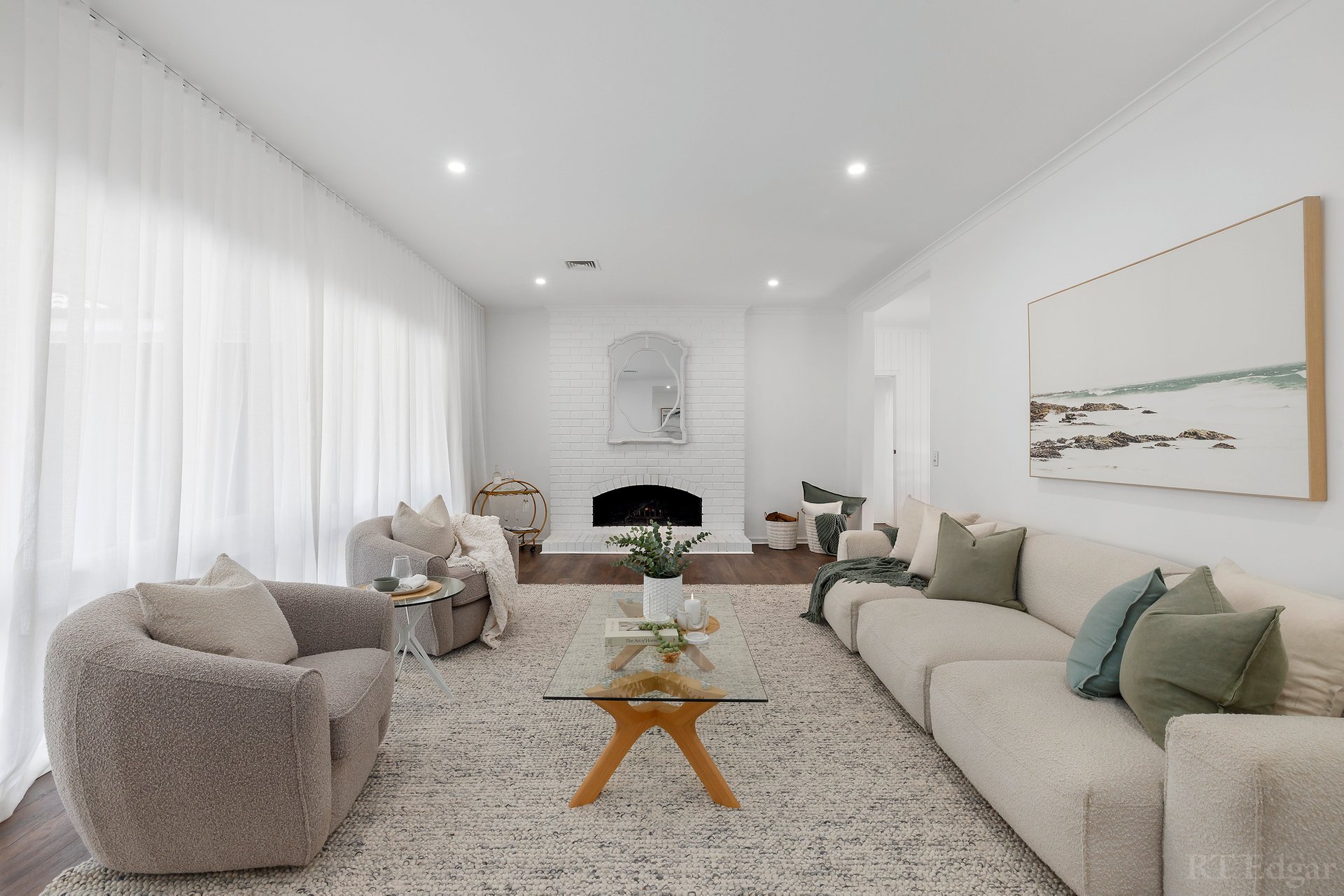 Property Gallery Thumbnail 3