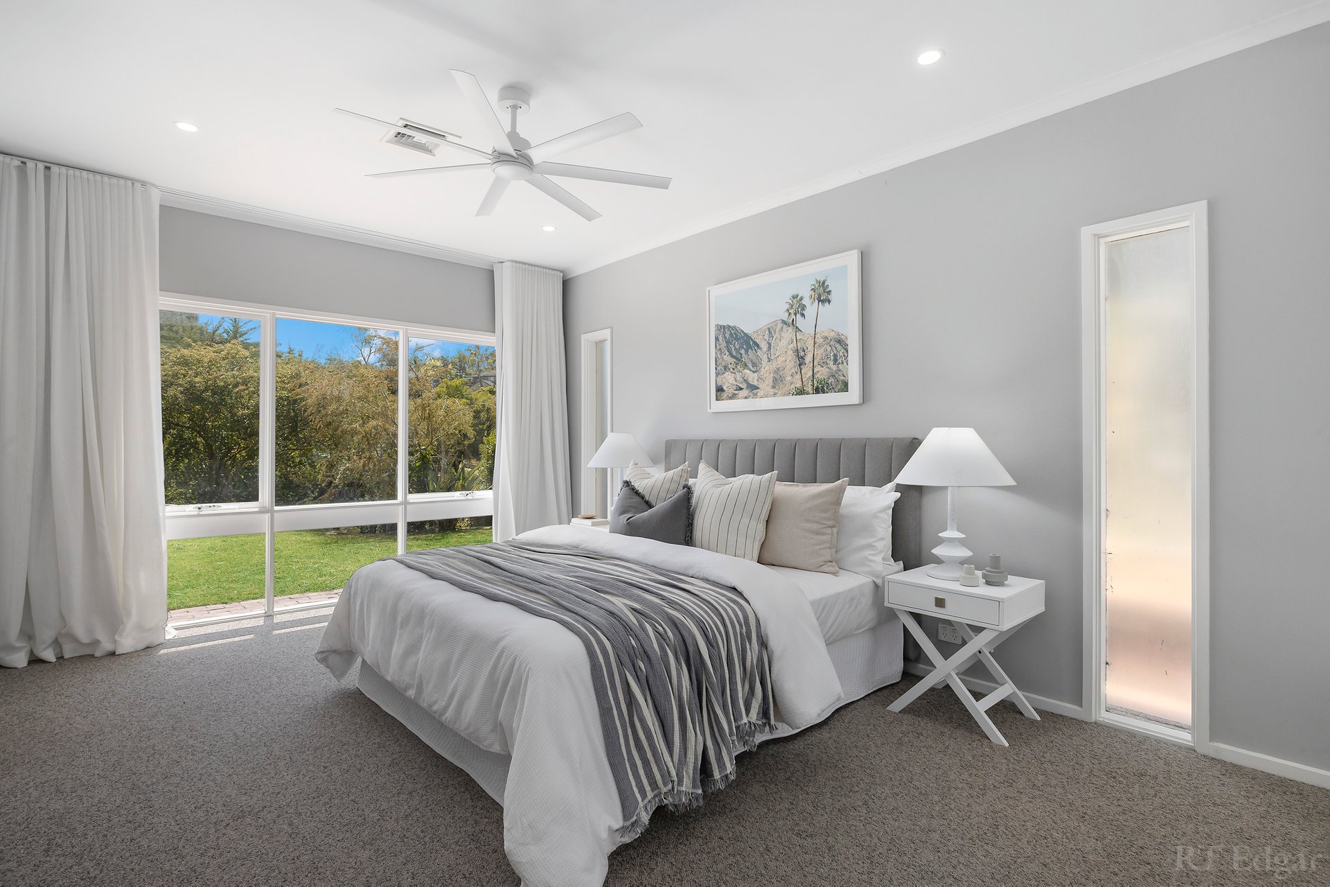 Property Gallery Thumbnail 9
