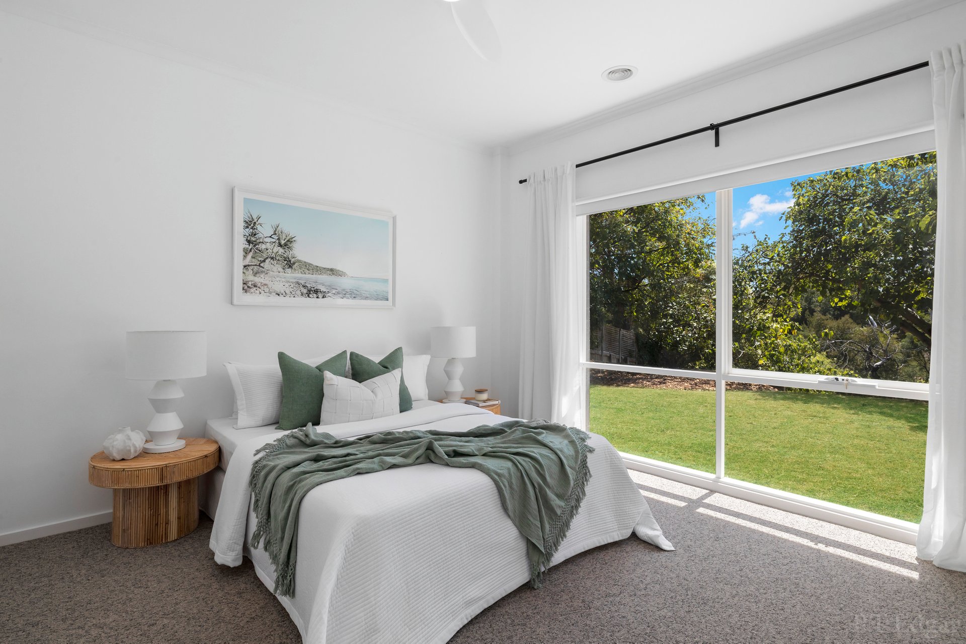 Property Gallery Thumbnail 11