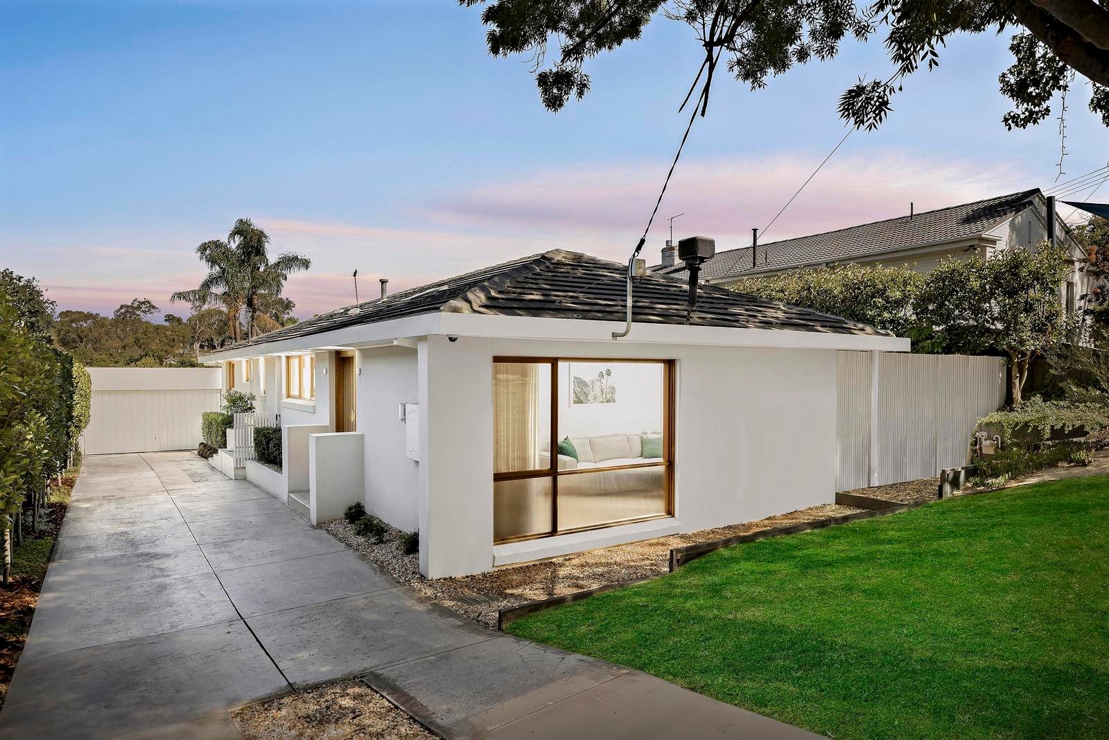 57 Buckingham Drive, Heidelberg VIC 3084
