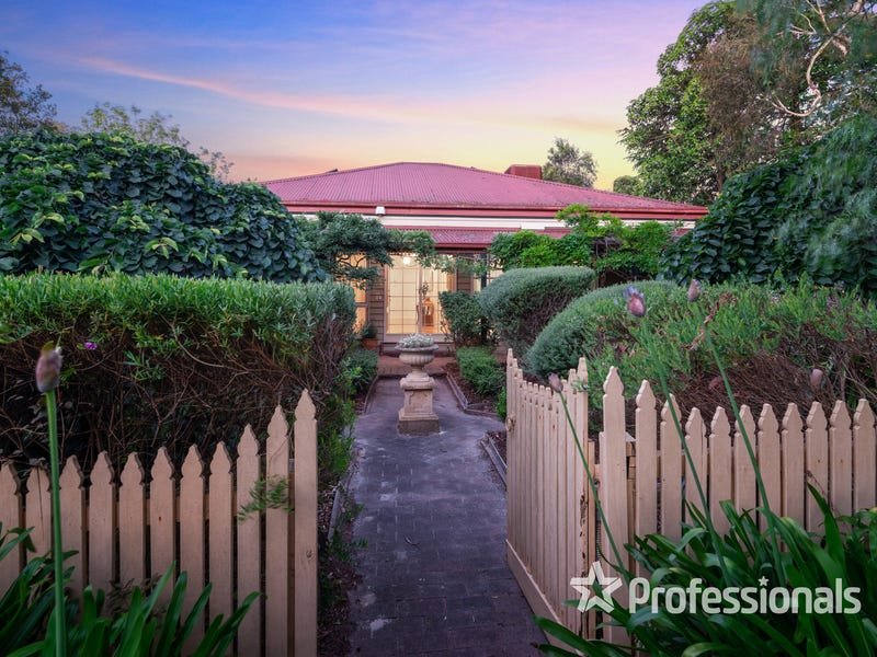 57 Cambridge Road, Mooroolbark image 2