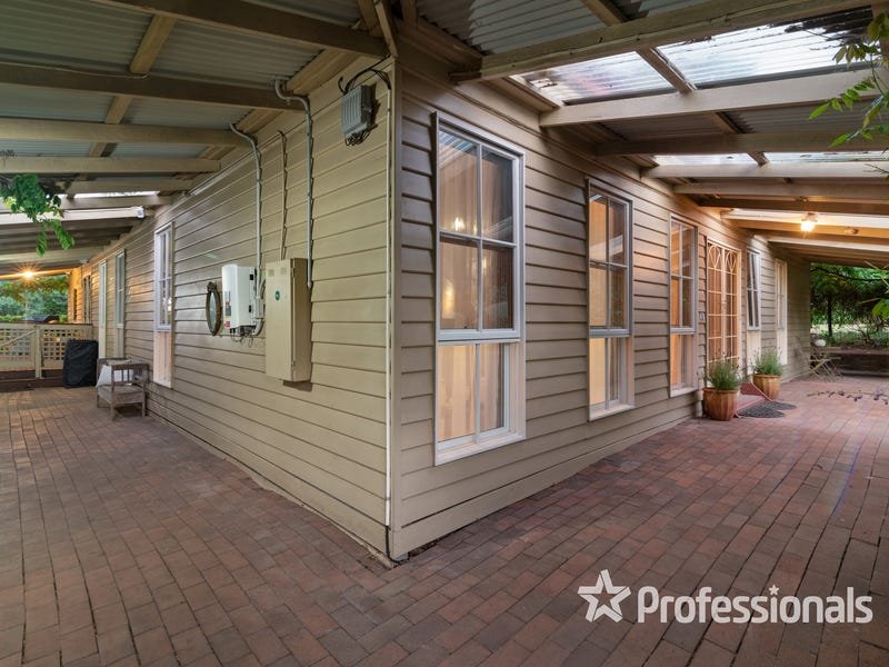 57 Cambridge Road, Mooroolbark image 4